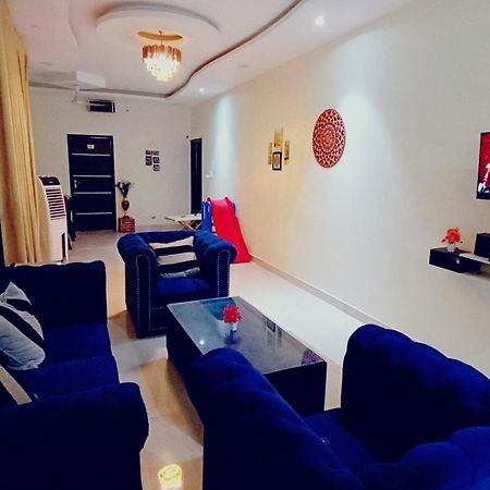 Atulyam Stays Sushant Golf City ลัคเนา ภายนอก รูปภาพ
