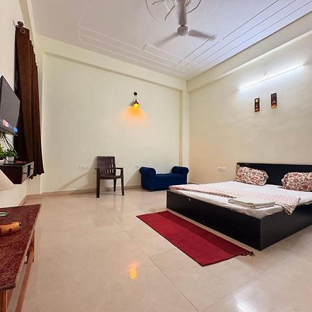 Atulyam Stays Sushant Golf City ลัคเนา ภายนอก รูปภาพ