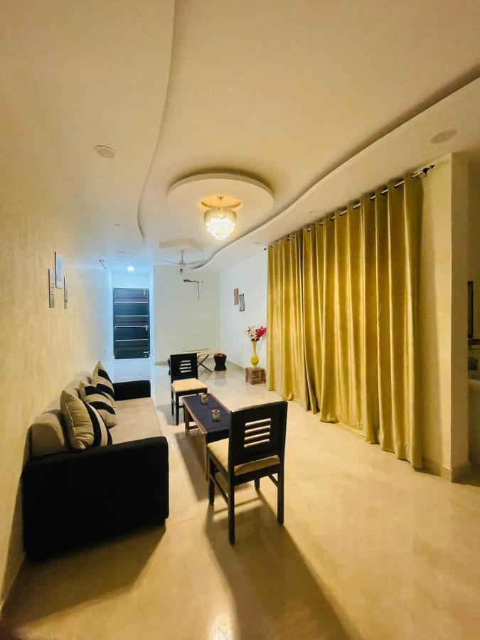 Atulyam Stays Sushant Golf City ลัคเนา ภายนอก รูปภาพ