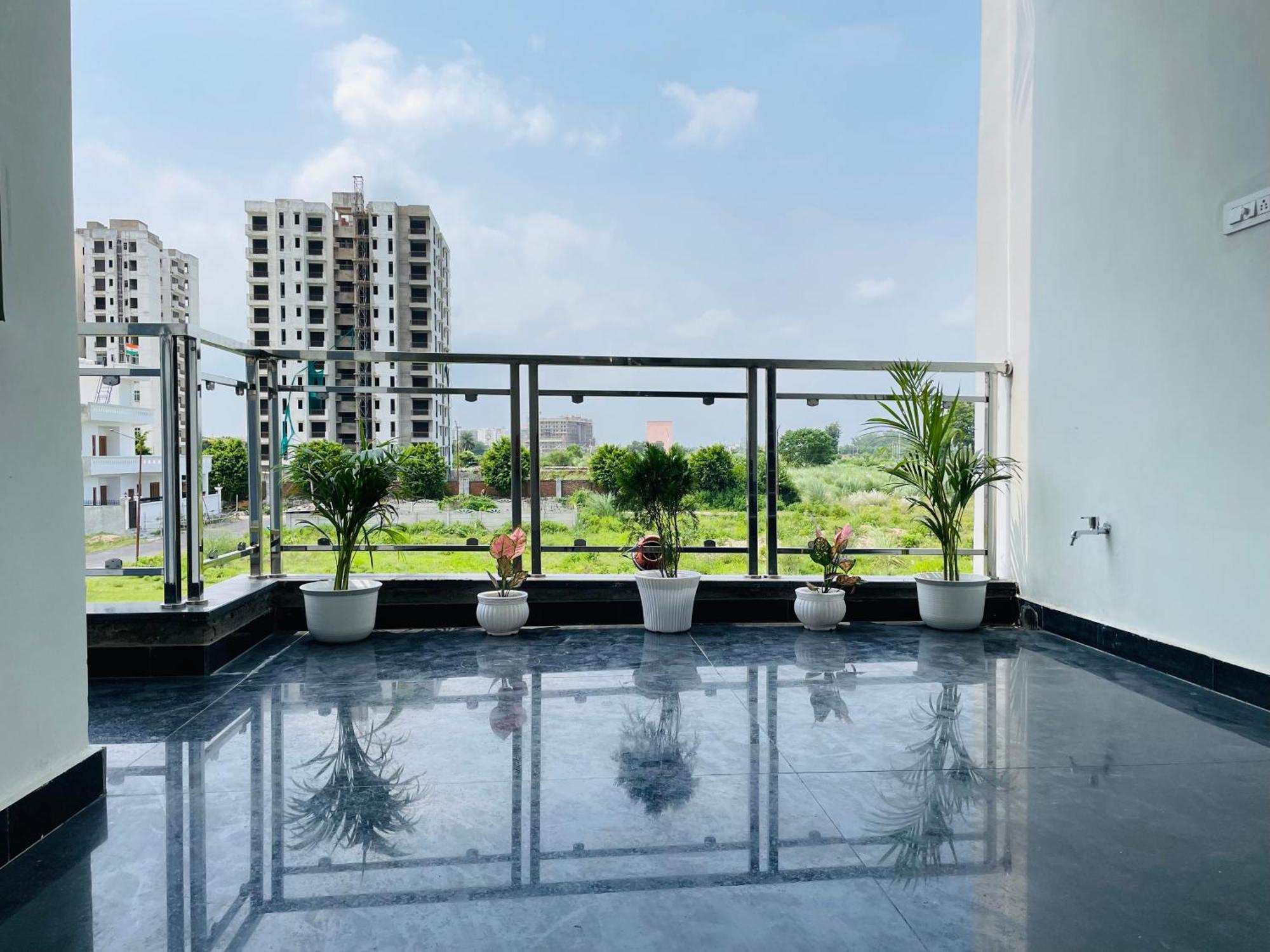 Atulyam Stays Sushant Golf City ลัคเนา ภายนอก รูปภาพ