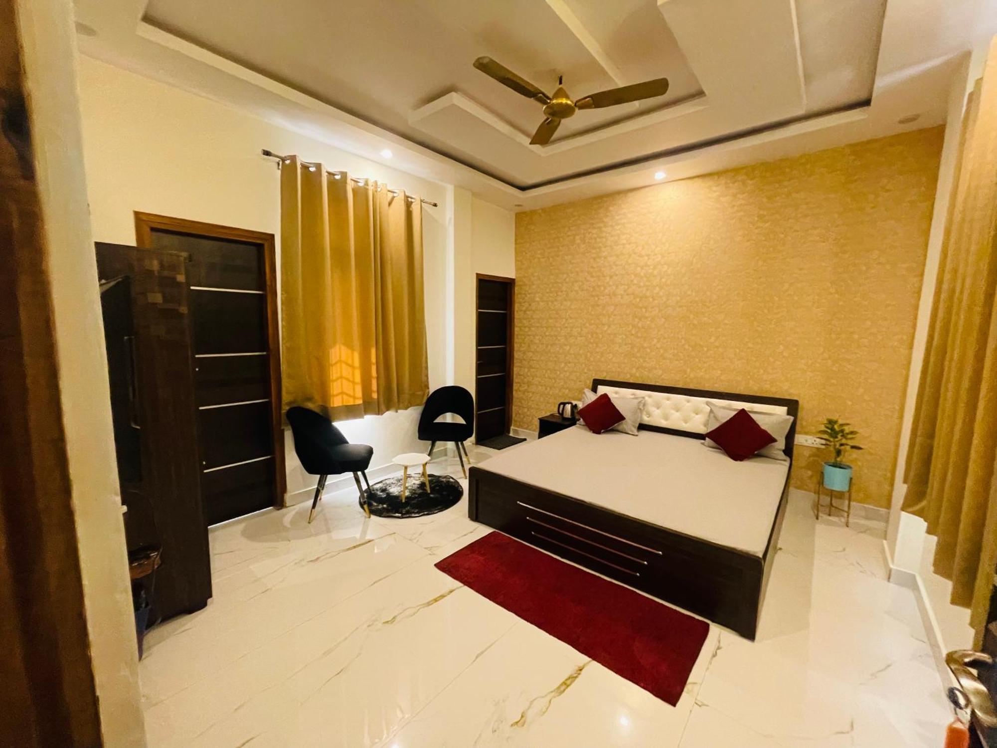 Atulyam Stays Sushant Golf City ลัคเนา ภายนอก รูปภาพ