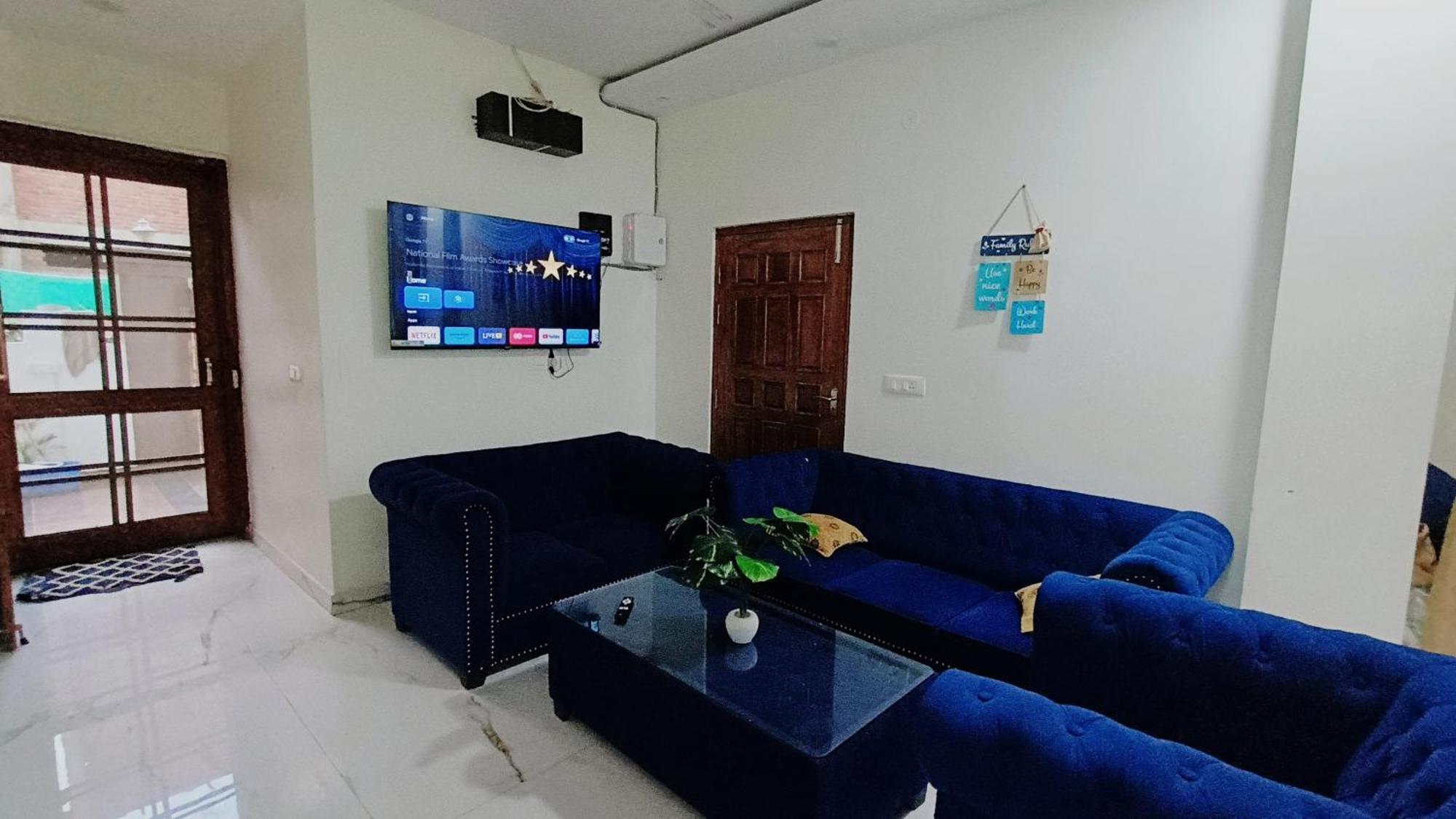Atulyam Stays Sushant Golf City ลัคเนา ภายนอก รูปภาพ
