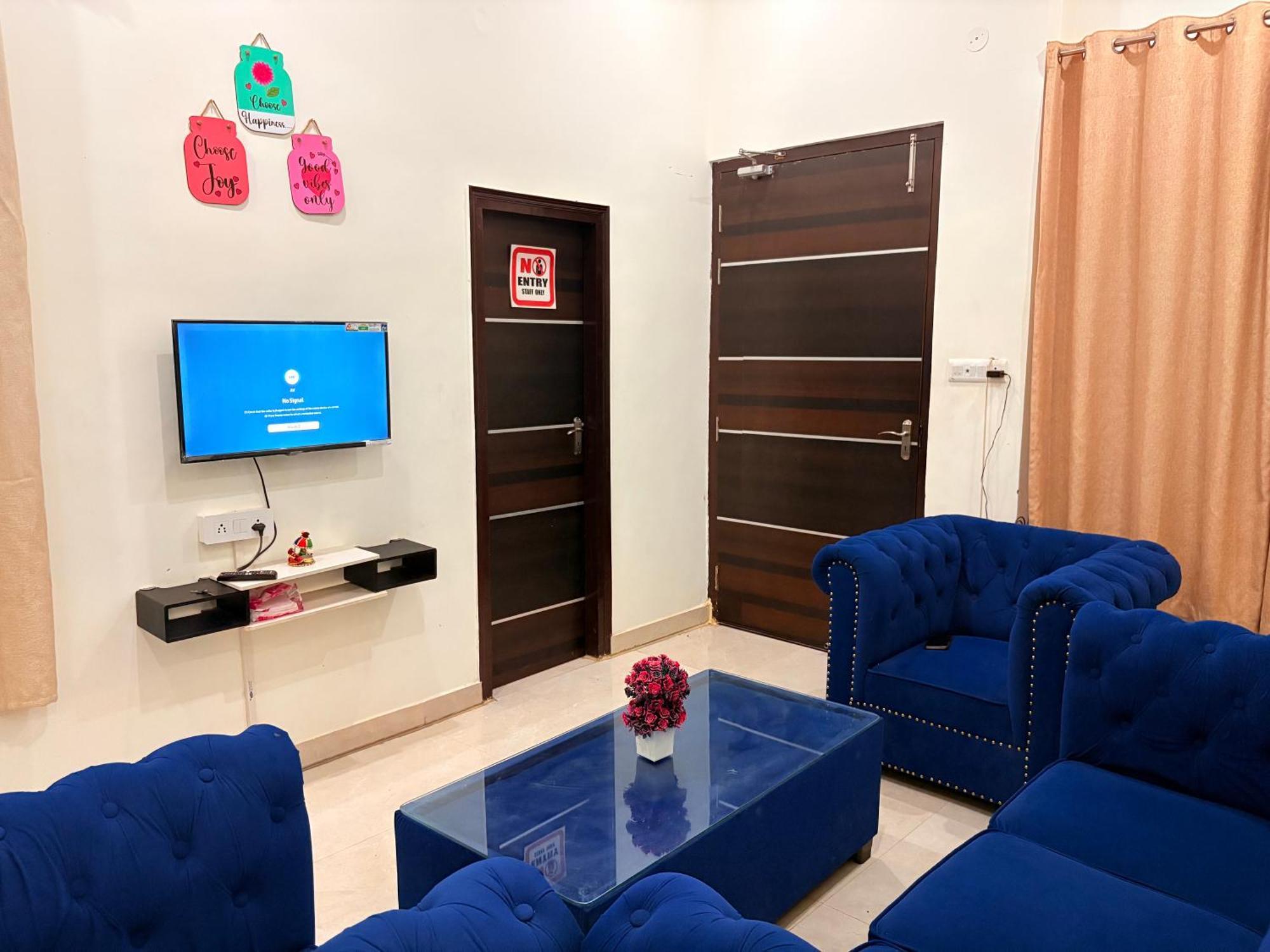 Atulyam Stays Sushant Golf City ลัคเนา ภายนอก รูปภาพ